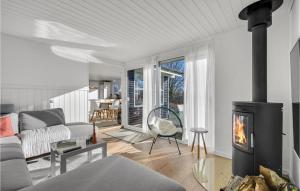 4 Bedroom Cozy Home In Odder