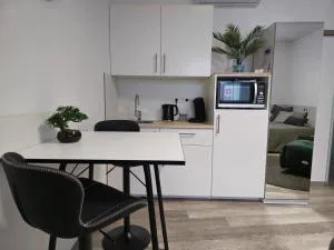 Offbase Lodging - 兰施图尔