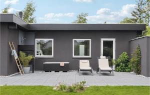 4 Bedroom Awesome Home In Dronningmølle