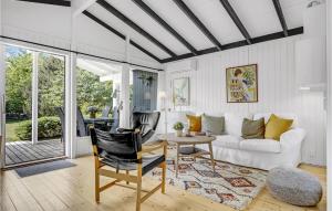 Cozy Home In Gilleleje With Wifi