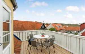 3 Bedroom Nice Apartment In Allinge