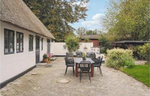 Beautiful Home In Brenderup Fyn