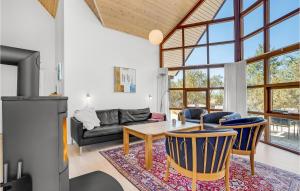 Three-Bedroom Holiday Home In Blavand