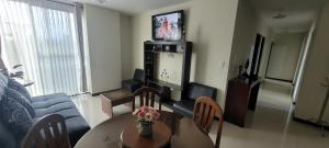 Elegante y Comodo Departamento Amoblado