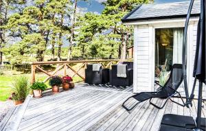 Cozy Home In Yngsjö With Kitchen