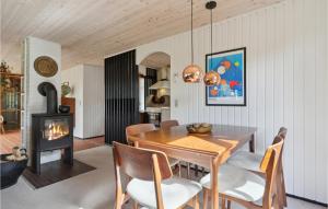 Lovely Home In Hemmet With Wifi