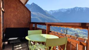 Appartements Residence Joubelle - Joli chalet de 4 couchages avec une superbe vue a Reallon station JOUB8-1 MAE-5491 : photos des chambres