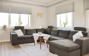 Stunning Home In Klässbol With Kitchen