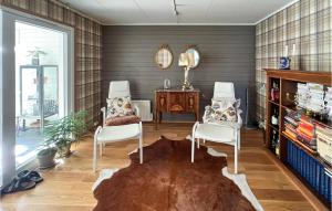 Gorgeous Home In Dalsjöfors With Sauna