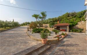 1 Bedroom Amazing Apartment In Secovlje 