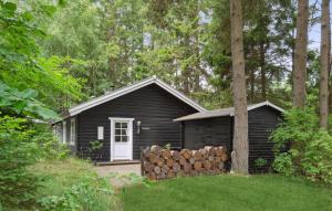 Three-Bedroom Holiday Home In Ebeltoft