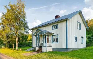 Gorgeous Home In Strömsund With Kitchen - Nedre Lillviken