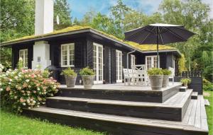 5 Bedroom Lovely Home In Hornbæk