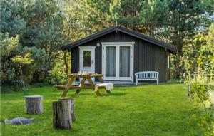 Beautiful Home In Humble With Wifi