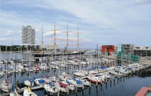 Four-Bedroom Apartment room in Promenadenvilla