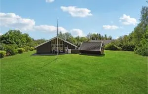 5 Bedroom Lovely Home In Oksbøl - Ovtrup