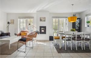 Nice Home In Gjern With Wifi