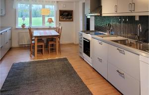 Gorgeous Home In Eksjö With Kitchen