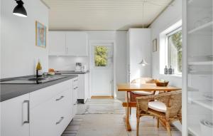 2 Bedroom Beautiful Home In Gilleleje