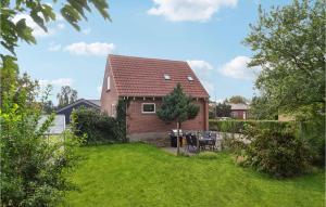 2 Bedroom Cozy Home In Ryomgård