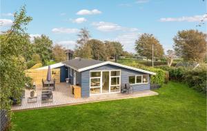 Nice Home In Juelsminde With Kitchen