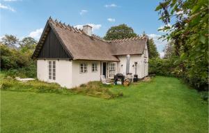 3 Bedroom Nice Home In Hundested