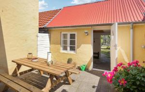 Awesome Home In Rudkøbing With Kitchen