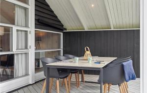 4 Bedroom Cozy Home In Væggerløse