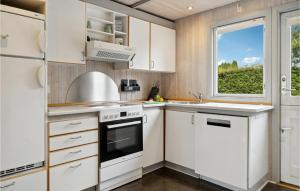 4 Bedroom Cozy Home In Væggerløse