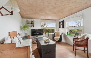 2 Bedroom Awesome Home In Kalundborg