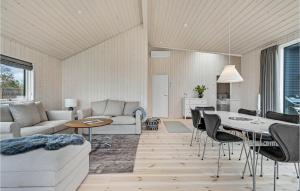 Nice Home In Kalundborg With Wifi