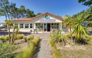 Maisons de vacances Nice Home In La Faute-Sur-Mer : photos des chambres