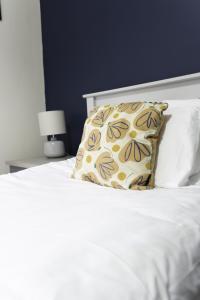 2 BDR House At Caledonia Luxe Stays Short Lets & Serviced Accommodation Larkhall