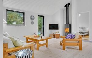 4 Bedroom Gorgeous Home In Vig