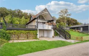 2 Bedroom Awesome Home In Haarby