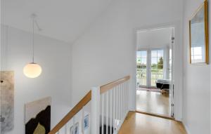 Three-Bedroom Holiday Home In Blavand