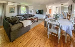 Stunning Home In Glommen