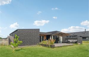 3 Bedroom Stunning Home In Odder