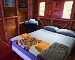 Habitacion en Hospedaje Campestre Compartido Tipo Hostal en Santa Elena cerca a Medellin y aeropuerto JMC - Cabaña Aru - Mazo