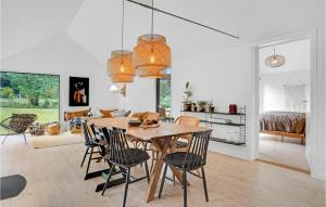 Stunning Home In Fårevejle With Kitchen