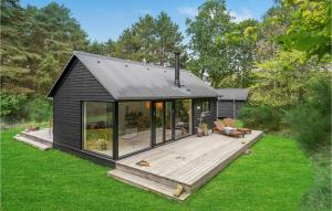 Stunning Home In Fårevejle With Kitchen