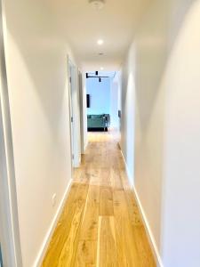 Little Lane Apartments Comfortable, Chic New Apartment in Heart Of Fremantle Features Large balcony & Free car bay