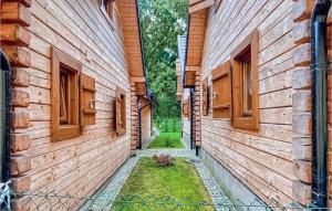 Gorgeous Home In Jaroslawiec With Wifi