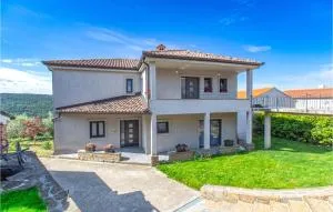 Nice Apartment In Smarje With Wifi - 马来济格