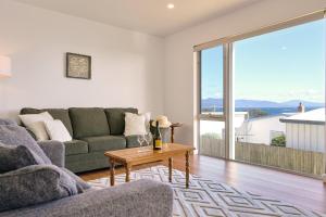 Bicheno Ocean Views Apt 1