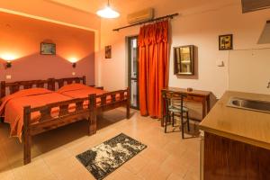 Savas Rooms Chania Greece