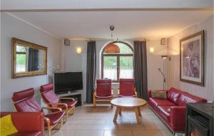 Nice Home In Lünebach With Kitchen