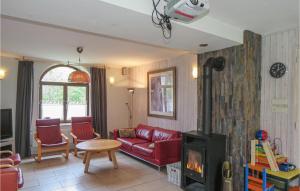 Nice Home In Lünebach With Kitchen