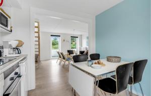 Nice Home In Rømø With Wifi