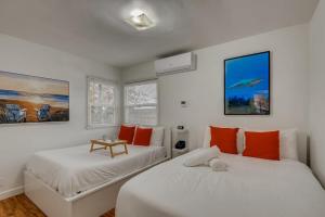 Walk To Beach 2BR Top Location - AA